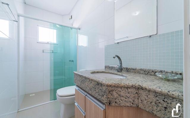 Apartamento com 03 dormitórios