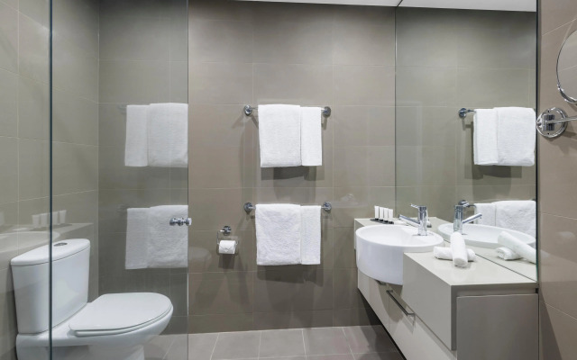Holiday Inn & Suites Sydney Bondi Junction by IHG