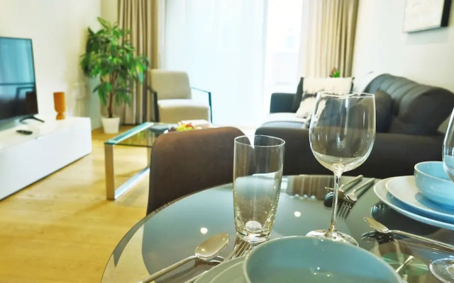 Spacious Elegant Apartments in Southbank