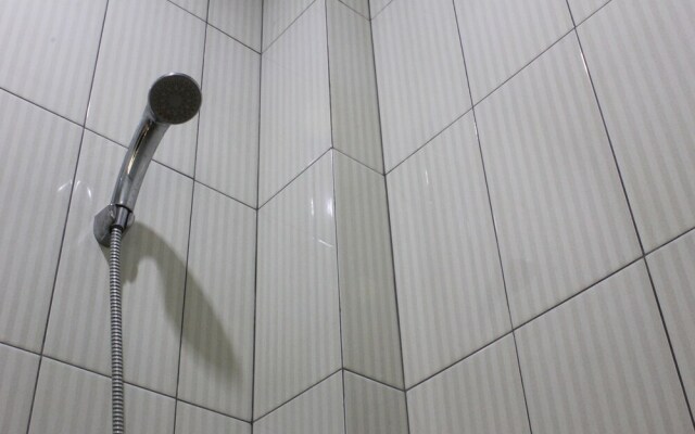 ZEN Rooms Kuningan Anggrek