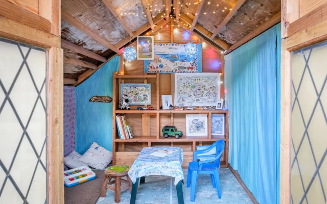 Whitstable's Beachcombers, Sleeps 10, Dog Friendly