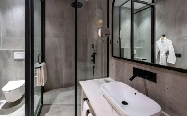 The Earth Amritsar Trademark Collection By Wyndham