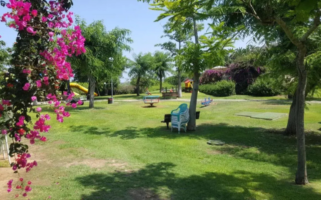 Neot Golf Caesarea Garden Apartment