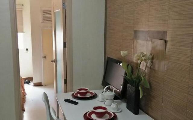 CHATEAU ELYSSE a4 near SM Mall,AIRPORT Wifi