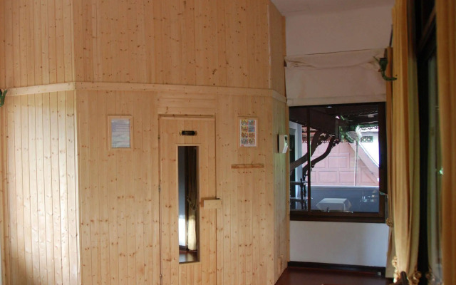 White House Beach Resort And Spa