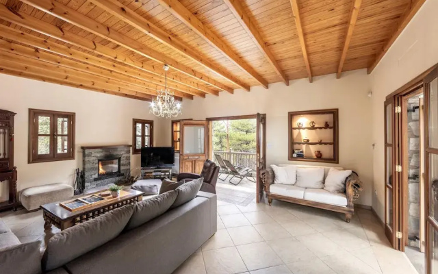 Troodos Mature Pine Chalet