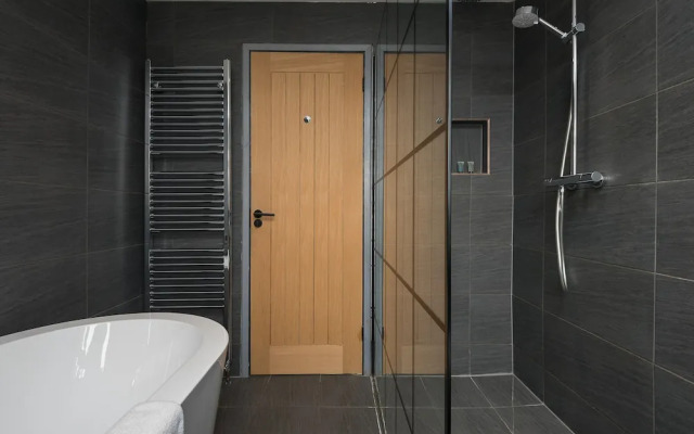Captivating Beverley 3-bed House Private Parking