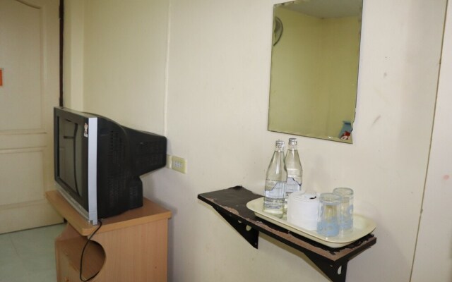 Tipsiri Place by OYO Rooms