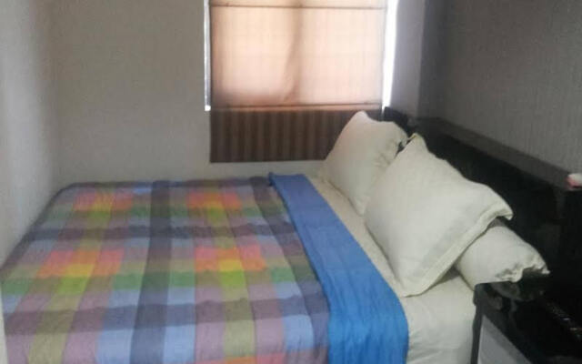 Mamamia Kebagusan City Apartment