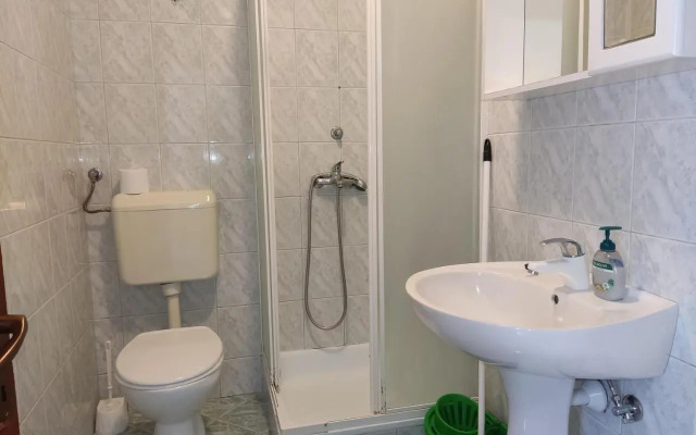 Guesthouse Porto 100m see, close Sandy beach, Pebble beach