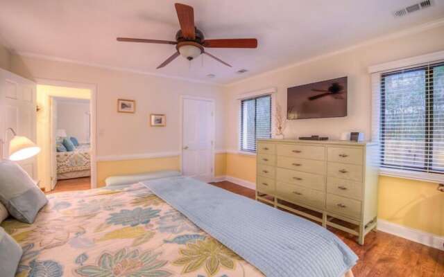 Island Oasis 6 Bedroom Holiday Home