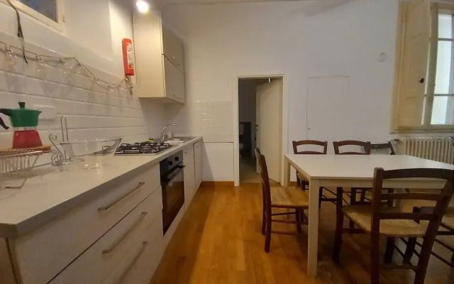 Cavour 46 First in Firenze