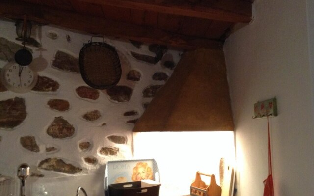 Enchanting Island House on Syros Island, Chroussa Village Surrounded b