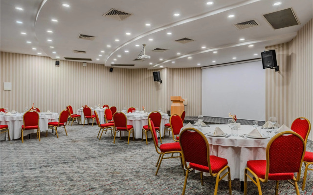 Ramada Plaza by Wyndham Izmir