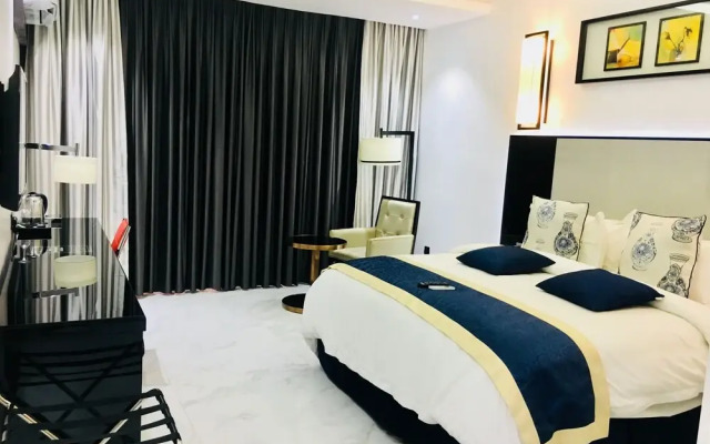 Parktonian Hotel Ikate