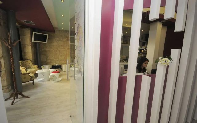 Revolutum Hostel