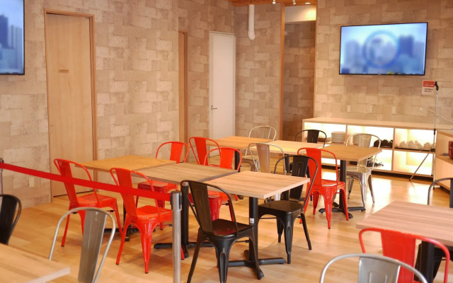 Hiroshima Peace Hotel - Hostel