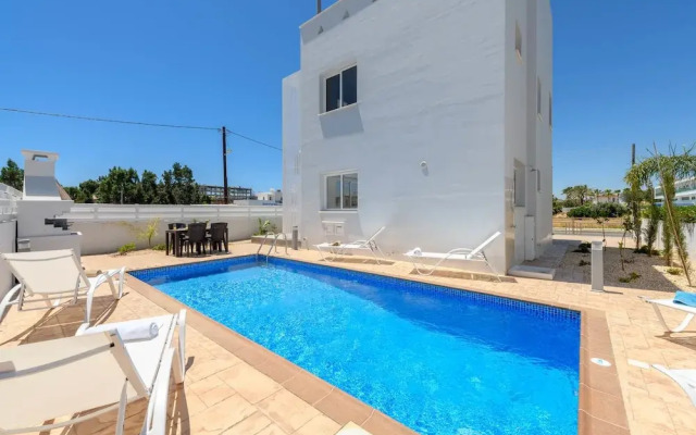 Nissini Villa #22