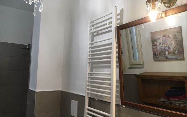 Elegant Flat 15 min From the Center of Milan
