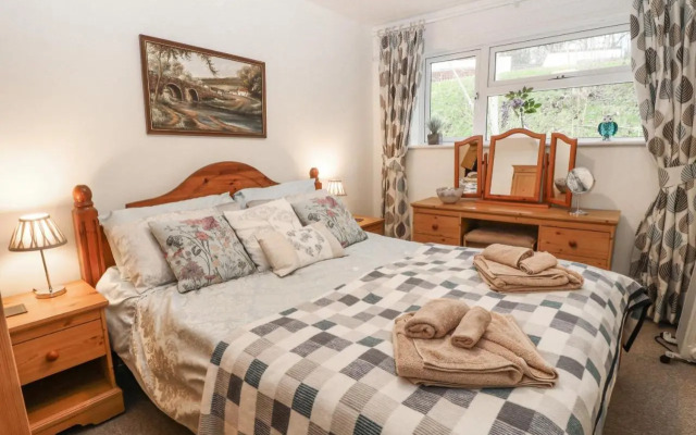 9 Manorcombe Bungalows