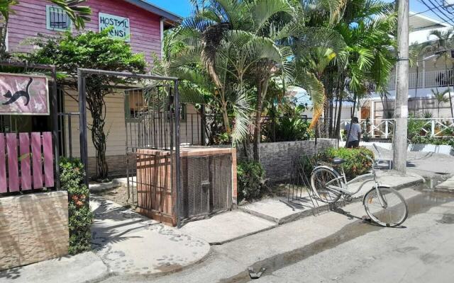 Hostal Hansi Bocas Town