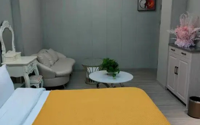 Yunqing Homestay (Shanghai Lujiazui Yaoban Branch)