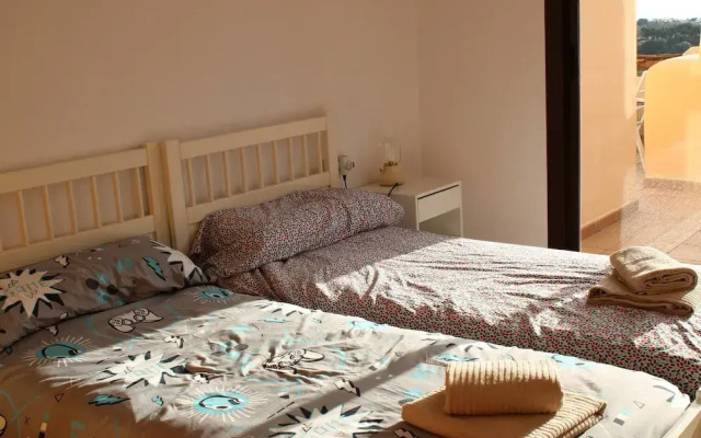 Beautiful Flat Near Golf Courses With sea Views