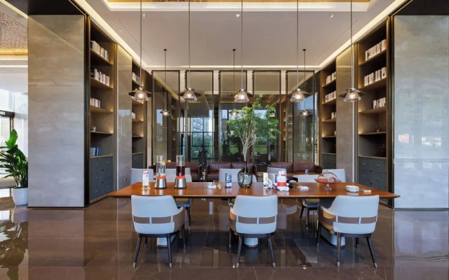 UrCove by HYATT FengGang