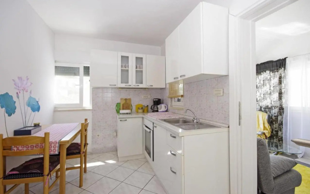 Holiday house with WiFi Trogir - 15319