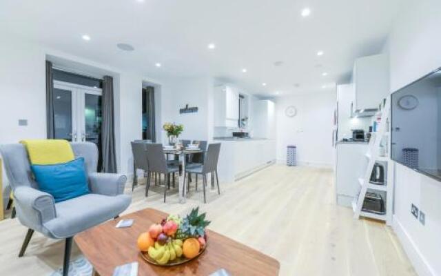 Stunning Ealing Apartment