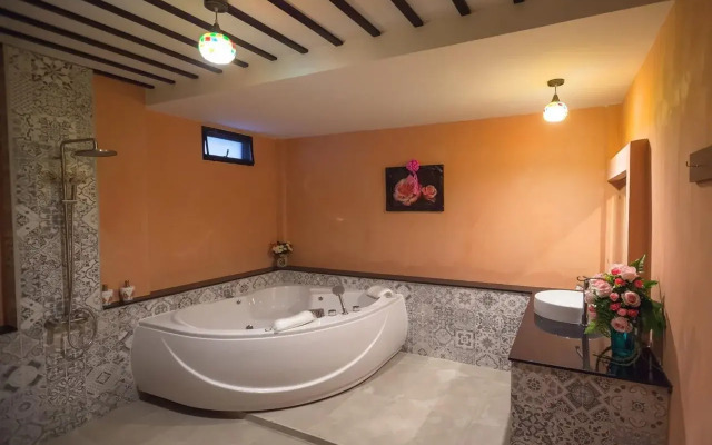 Retro Box Hotel