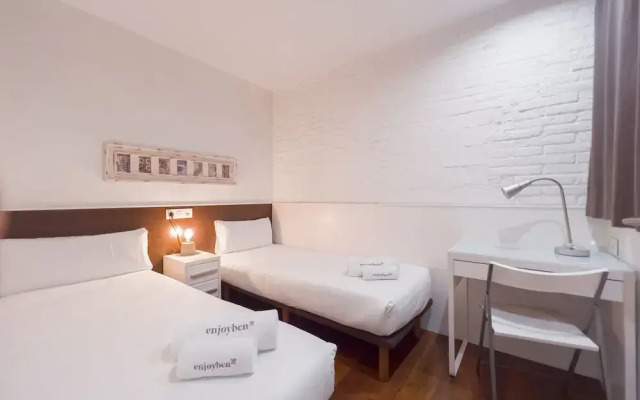 Enjoybcn Gaudi Apartments