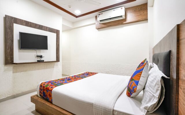 Fabhotel Galaxy I