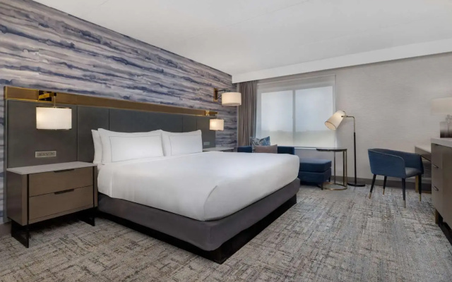 DoubleTree by Hilton Kingston