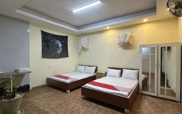OYO 1232 Pon Pon Hostel