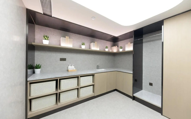 Ji Hotel Shanghai Changshou Road Yaxin Life Plaza