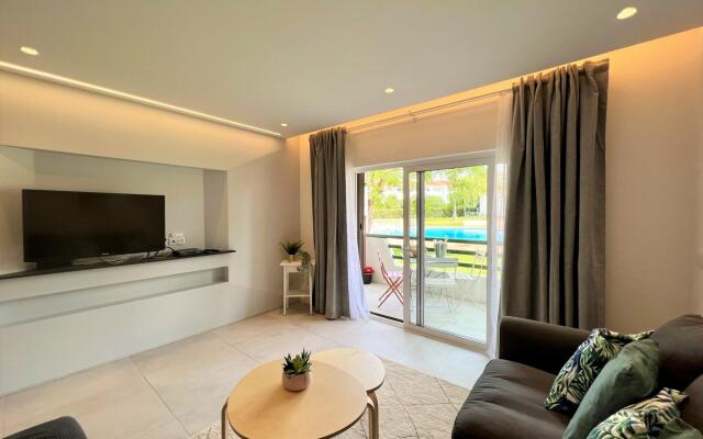 Albufeira Twins 2 With Pool by Homing