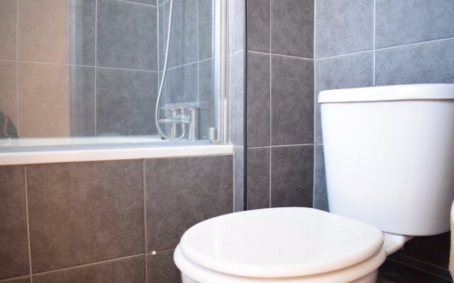 1 Bedroom Apartment Opposite Shoreditch Park