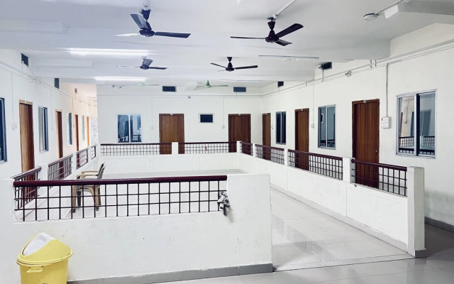 hotel rajgir international