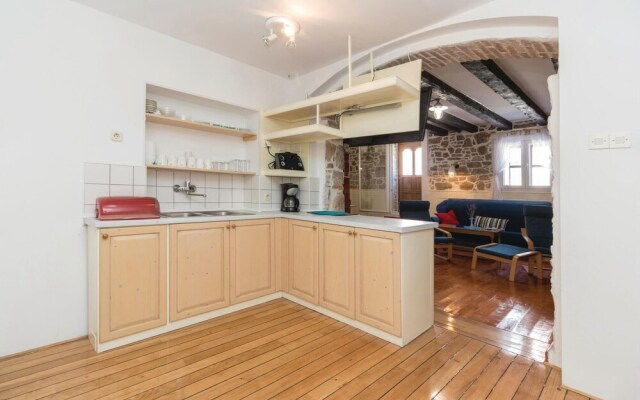 Nice Home in Preko With Wifi and 2 Bedrooms