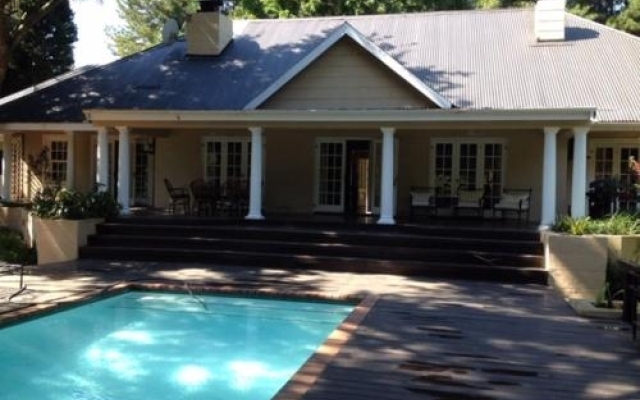 Blue Mountain Luxury Lodge