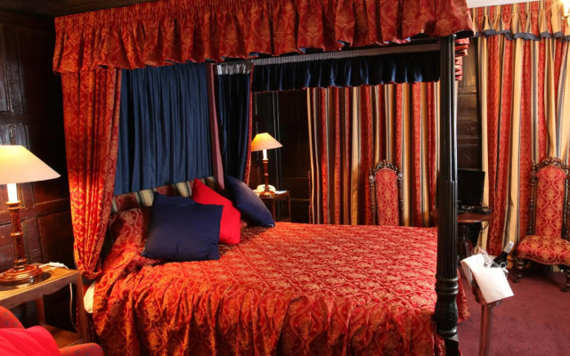 The Rose and Crown Hotel – Tonbridge