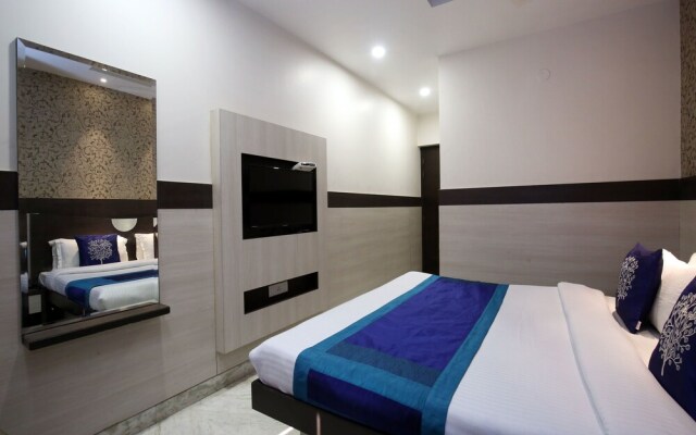 OYO 9816 Hotel Neelkanth