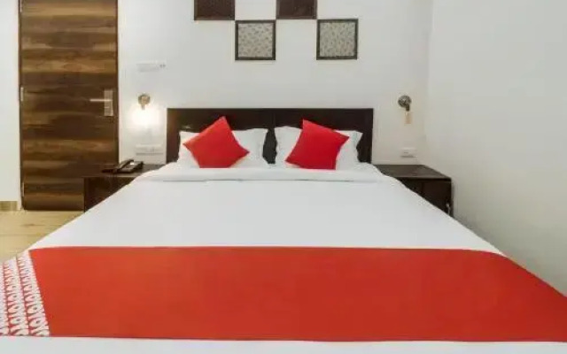 OYO 27894 Hotel Park Rue