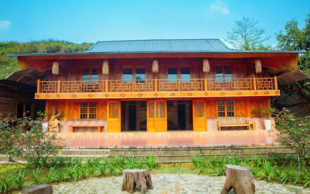 SaPa Village Retreat - Dine & Coffee