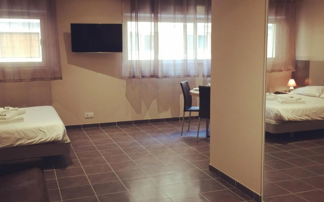 Villa Serafina Apartments