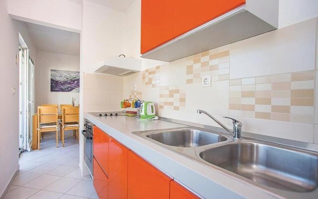 Nice Home in Ploce With Wifi and 2 Bedrooms