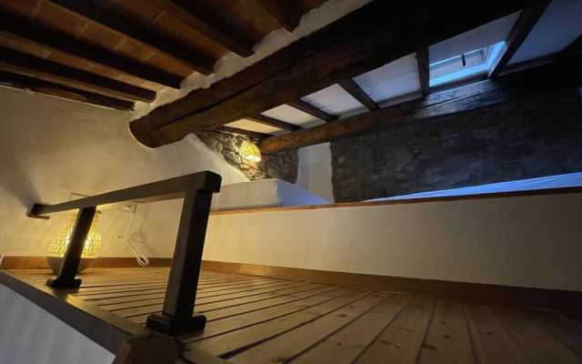 Stunning View, 2-bed Apt in Barga, Lucca,tuscany