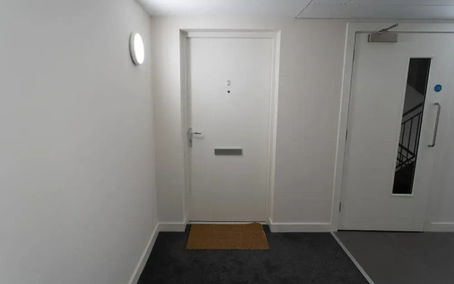 Studio flat with free Parking