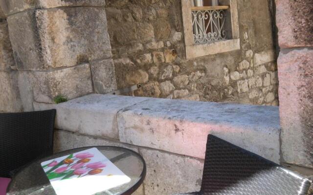 Private Apartments In Diocletians Palace